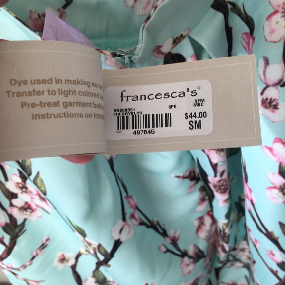 DONATED NWT 🌸🌸 Francesca’s midi floral skirt - Picture 7 of 8